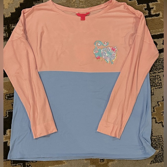 Lilly Pulitzer Tops - Lilly Pulitzer pink and blue Finn top with lion size XL
